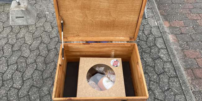 The picnic basket - Specially made for moped guests